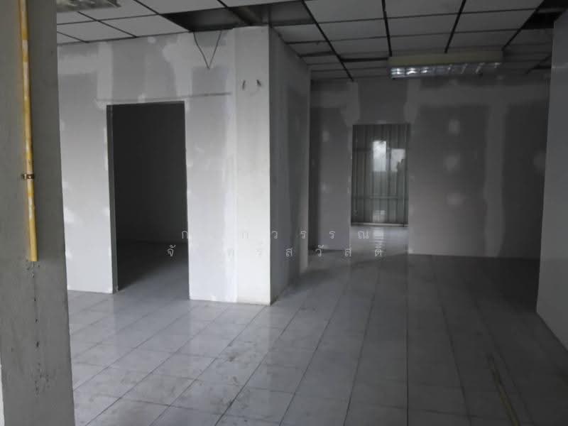 อาคารพาณิชย์ เลขที่ 890/8 (ห้องแถวเหม่งจ๋าย), กรุงเทพ, ประชาอุทิศ, สามเสนนอก, ห้วยขวาง, กรุงเทพ, 480 ตร.ม., ตึกแถว-อาคารพาณิชย์ ให้เช่า, โดย กนกวรรณ จันทร์สวัสดิ์, 500684627 - DDproperty.com