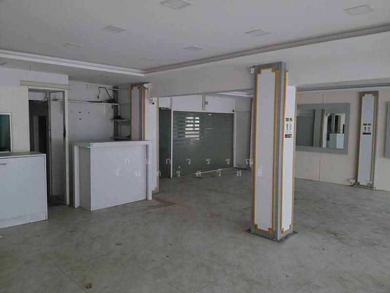 อาคารพาณิชย์ เลขที่ 890/8 (ห้องแถวเหม่งจ๋าย), กรุงเทพ, ประชาอุทิศ, สามเสนนอก, ห้วยขวาง, กรุงเทพ, 480 ตร.ม., ตึกแถว-อาคารพาณิชย์ ให้เช่า, โดย กนกวรรณ จันทร์สวัสดิ์, 500684627 - DDproperty.com