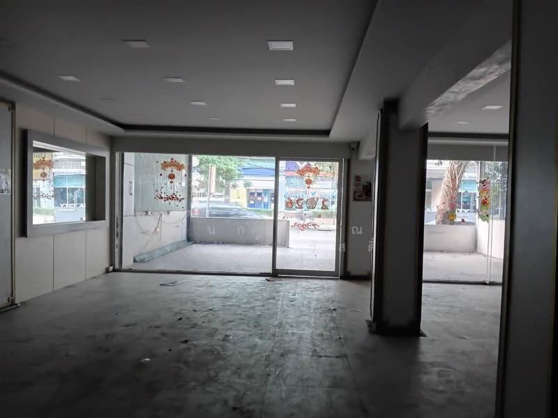 อาคารพาณิชย์ เลขที่ 890/8 (ห้องแถวเหม่งจ๋าย), กรุงเทพ, ประชาอุทิศ, สามเสนนอก, ห้วยขวาง, กรุงเทพ, 480 ตร.ม., ตึกแถว-อาคารพาณิชย์ ให้เช่า, โดย กนกวรรณ จันทร์สวัสดิ์, 500684627 - DDproperty.com
