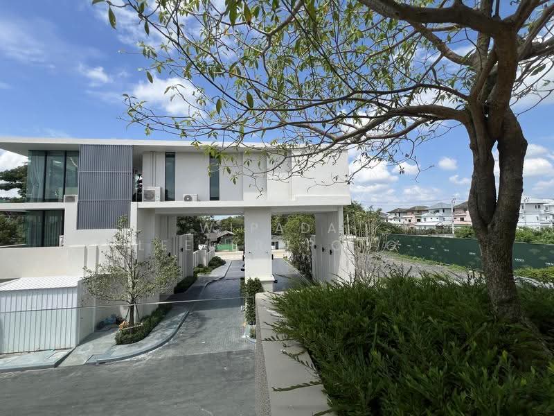 GRACE PHATTHANAKARN-SUANLUANG, Bangkok, Dok Mai, Prawet, Bangkok, 3 Bedrooms, 334 sqm, Single Detached House For Sale, by Wipada Leelerdpong, 500685583 - DDproperty.com