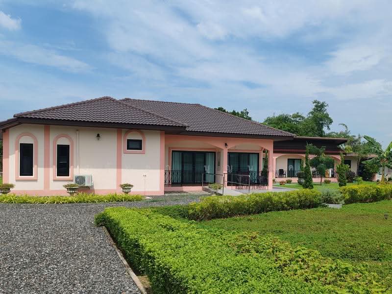 Bang Saray, Chon Buri (Pattaya), สุขุมวิท, Bang Sa-re, Sattahip, Chon Buri (Pattaya), 5 Bedrooms, 2,144 sqm, Single Detached House For Sale, by ศรัทธา บุญนาค, 500685743 - DDproperty.com