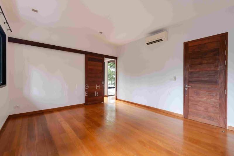 House in Thonglor, Bangkok, Khong Tan, Khlong Toei, Bangkok, 2 Bedrooms, 250 sqm, Single Detached House For Rent, by Knight Frank Chartered (Thailand) Co.,Ltd, 500686135 - DDproperty.com