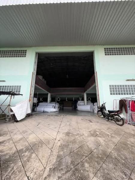 ให้เช่าโกดัง ขนาด 1,100 ตรม ซอยเอกชัย 94, กรุงเทพ, บางบอน, กรุงเทพ, 1,100 ตร.ม., โกดัง-โรงงาน ให้เช่า, โดย Kholiyo, 500686593 - DDproperty.com