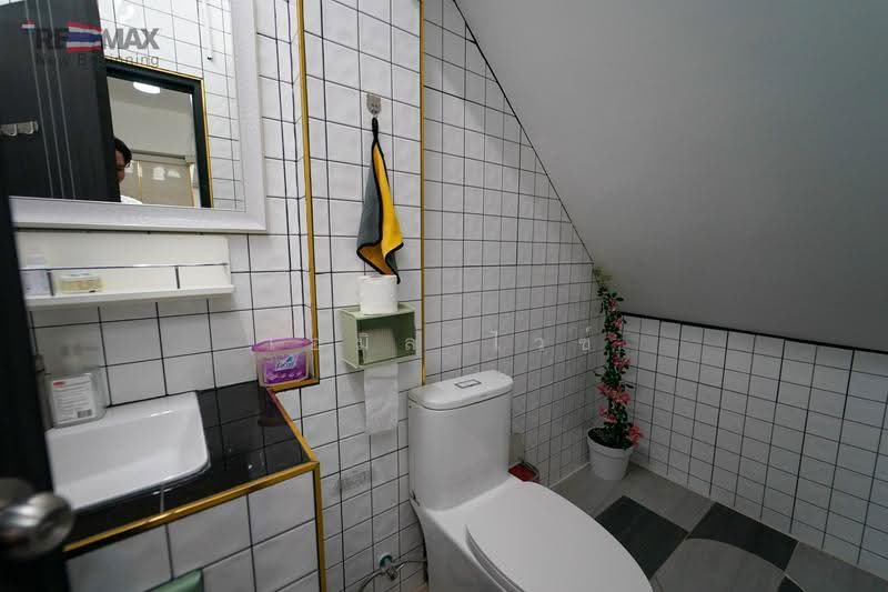 PRIME COMMERCIAL TOWNHOUSE & RESTAURANT IN LAMPHUN, Lamphun, Ban Klang, Muang Lamphun, Lamphun, , 360 sqm, Shophouse For Sale, by Emil Weiss, 500687914 - DDproperty.com