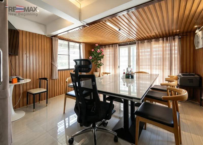 PRIME COMMERCIAL TOWNHOUSE & RESTAURANT IN LAMPHUN, Lamphun, Ban Klang, Muang Lamphun, Lamphun, , 360 sqm, Shophouse For Sale, by Emil Weiss, 500687914 - DDproperty.com