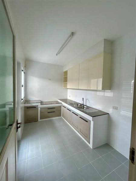 Laddarom Elegant Wongwan-Sathorn : ลัดดารมย์ อิลิแกนซ์ วงแหวน-สาทร, กรุงเทพ, 469 ถนน กาญจนาภิเษก, หลักสอง, บางแค, กรุงเทพ, 470 ตร.ม., บ้านเดี่ยว ขาย, โดย คุณ กิริยา วรรณารักษ์ (แอฟ), 500693956 - DDproperty.com