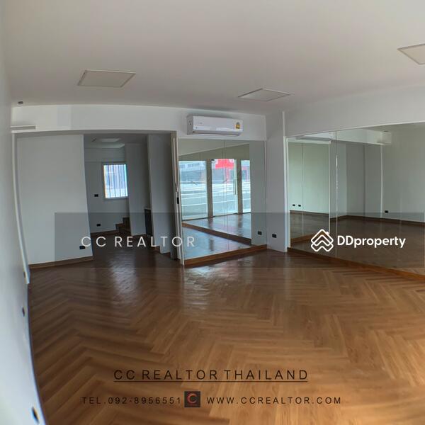 Commercial Building for rent : Open for All Business Office | Showroom | Shop | Studio, Bangkok, เอกมัย, Khlong Tan Nua, Watthana, Bangkok, , 270 sqm, Shophouse For Rent, by C C  R E A L T O R, 5074949 - DDproperty.com