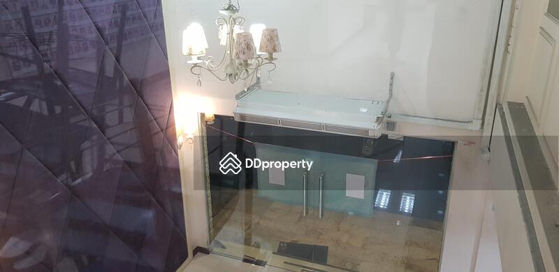 Office Building Ratchadapisek road, Bangkok, รัชดาภิเษก, Samsen Nok, Huai Khwang, Bangkok, , 1,620 sqm, Shophouse For Rent, by Ratana Chatthinawat, 5352572 - DDproperty.com