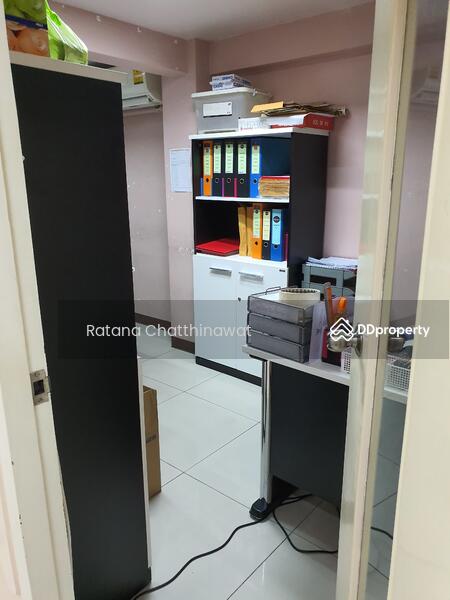 Office Building Ratchadapisek road, Bangkok, รัชดาภิเษก, Samsen Nok, Huai Khwang, Bangkok, , 1,620 sqm, Shophouse For Rent, by Ratana Chatthinawat, 5352572 - DDproperty.com