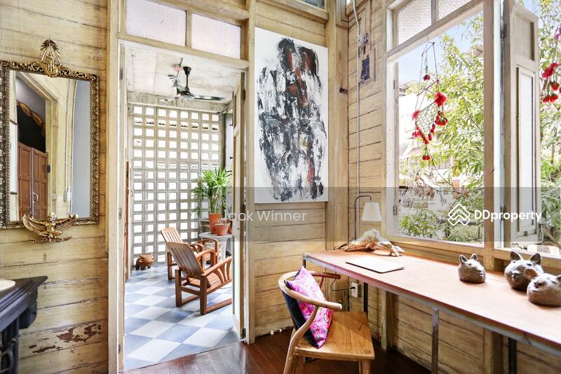 For Sale - For Sale 6Br 6Br House 116 sq.wah. near Silom Village, Bangkok