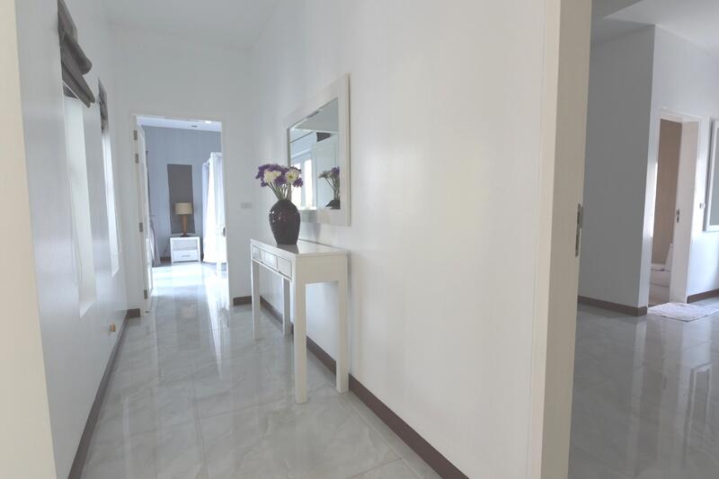 Walkway to bedroom section