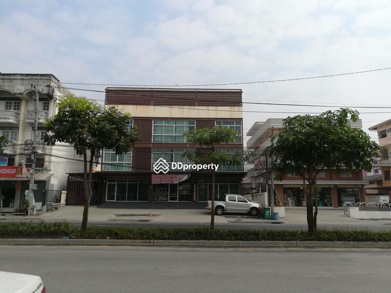 For Sale - -ขายอาคารพาณิชย์ 3 ชั้น 3 ห้องติดกัน ห้องกว้าง 5 เมตร ลึก 12 เมตร, Bangkok