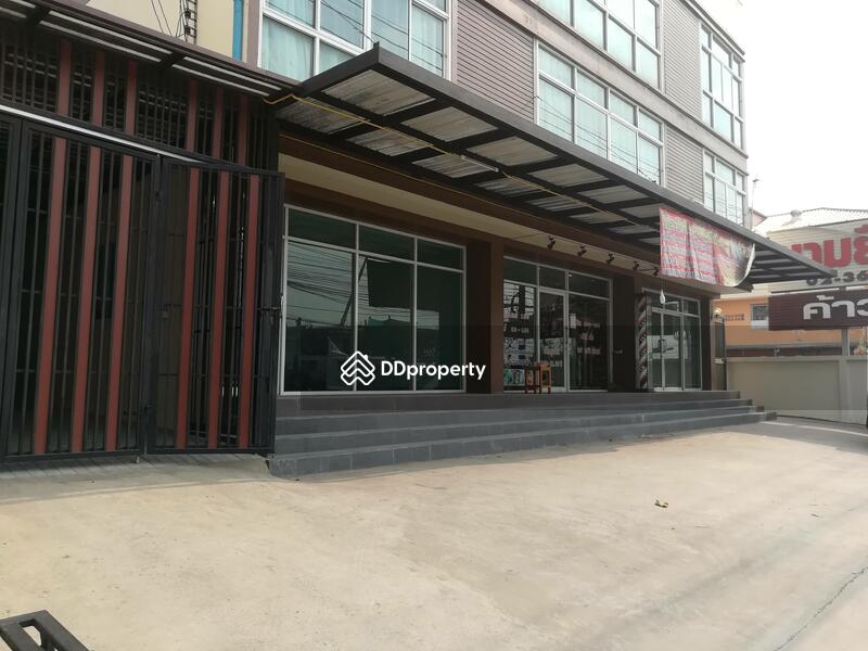 ขาย - -ขายอาคารพาณิชย์ 3 ชั้น 3 ห้องติดกัน ห้องกว้าง 5 เมตร ลึก 12 เมตร, กรุงเทพ