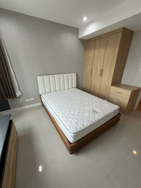 Baan Siri 24, Bangkok, 39 Sukhumvit 24 Alley, Khong Tan, Khlong Toei, Bangkok, 3 Bedrooms, 146 sqm, Condo For Rent, by PROPERTYSIGHTS REAL ESTATE, 5721971 - DDproperty.com