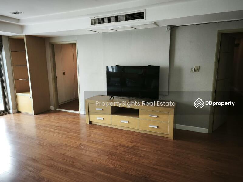 Royal Castle Sukhumvit, Bangkok, 30 Soi Sukhumvit 39, Khlongtoei Nua, Watthana, Bangkok, 3 Bedrooms, 160 sqm, Condo For Rent, by PROPERTYSIGHTS REAL ESTATE, 5834141 - DDproperty.com