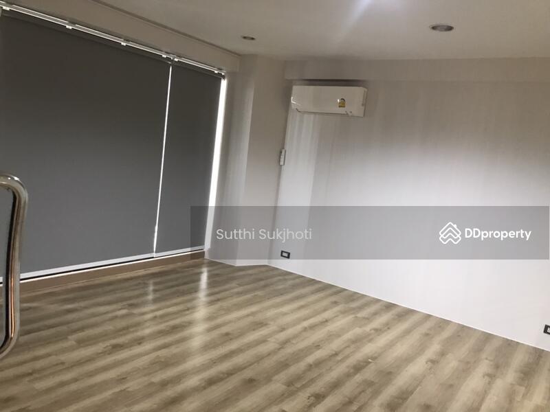 For Rent - State Tower, Bangkok