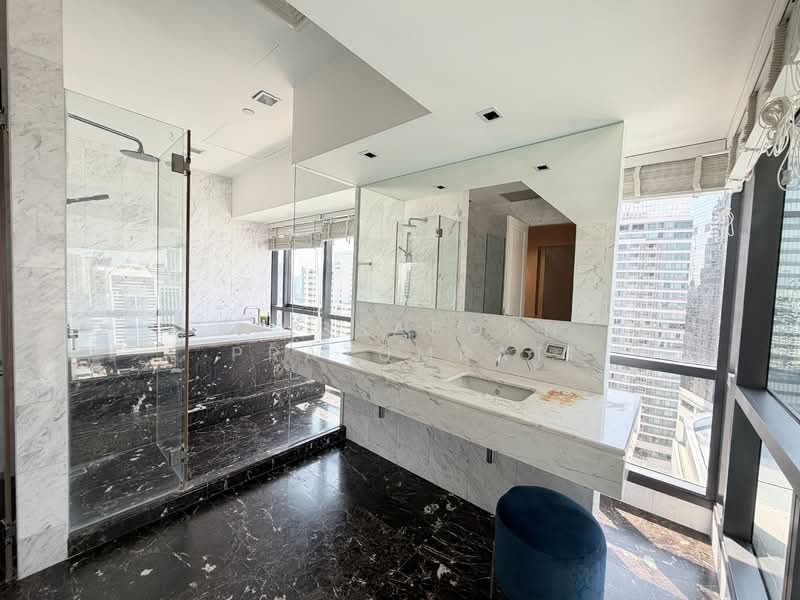 Le Raffine Sukhumvit 39, Bangkok, Soi Sukhumvit 39, Khlong Tan Nua, Watthana, Bangkok, 3 Bedrooms, 401 sqm, Condo For Sale, by Krissaporn Pratumrat, 60000370 - DDproperty.com