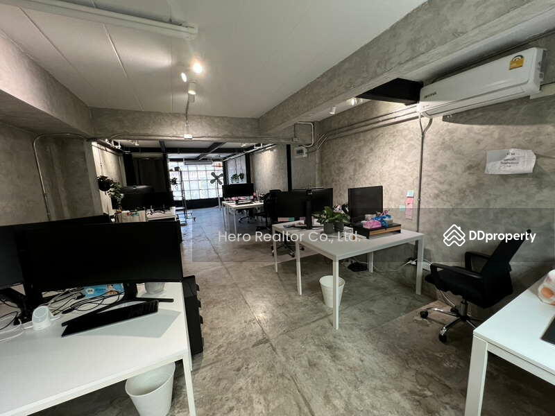 For Sale - For Sale Bangkok Shophouse Sukhumvit77 Road BTS On Nut MRT Si Nut Suan Luang BRE23261, Bangkok