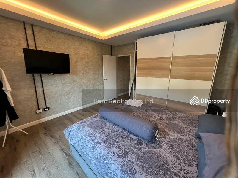 For Sale - For Sale Bangkok Shophouse Sukhumvit77 Road BTS On Nut MRT Si Nut Suan Luang BRE23261, Bangkok