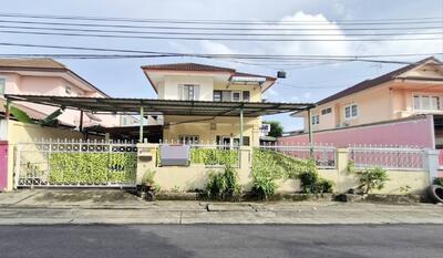 ขาย - Preecha Suwinwong : ปรีชา สุวินทวงศ์, กรุงเทพ