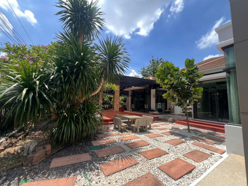 Urban Residence : เออร์เบิร์น เรสซิเดนซ์, กรุงเทพ, New Petchaburi Road, Bang Kapi, Huai Khwang, Bangkok, บางกะปิ, ห้วยขวาง, กรุงเทพ, 550 ตร.ม., คอนโด ให้เช่า, โดย อดิศร พลอยมีรัศมี, 60002216 - DDproperty.com