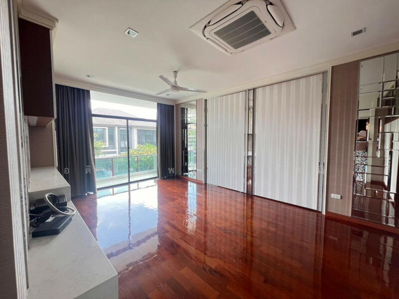 Urban Residence : เออร์เบิร์น เรสซิเดนซ์, กรุงเทพ, New Petchaburi Road, Bang Kapi, Huai Khwang, Bangkok, บางกะปิ, ห้วยขวาง, กรุงเทพ, 550 ตร.ม., คอนโด ให้เช่า, โดย อดิศร พลอยมีรัศมี, 60002216 - DDproperty.com