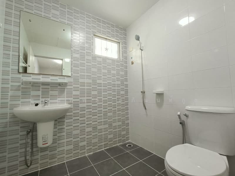 Pruksa Ville 44 Boromarajajonani-Pinklao, Nakhon Pathom, Borommaratchachonnani Road, Bang Toei, Sam Phran, Nakhon Pathom, 3 Bedrooms, 120 sqm, Townhouse For Rent, by คุณนพพล อภินนท์กูล, 60002288 - DDproperty.com