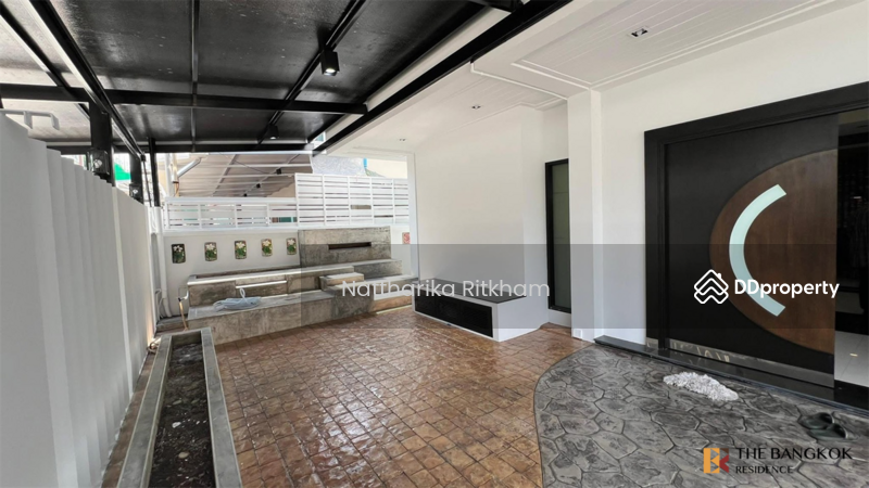 For Rent - Rare luxury! 5bed detached house on sukhumvit 26 near bts phrom phong, Bangkok