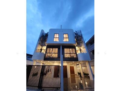 ขาย - บ้านสร้างใหม่ ใจกลางเมือง สุขุมวิท 101, กรุงเทพ