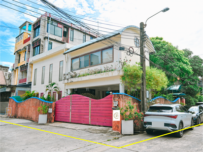 ขาย - ขายบ้านเดี่ยวราชครู-อารีย์(แปลงมุม)84 ตร.ว.สภาพแวดล้อมดีที่สุด ถนนกว้าง เหมาะอยู่อาศัยและHome Office, กรุงเทพ