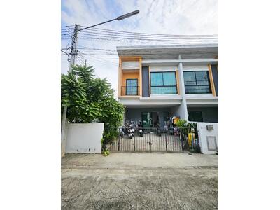 ขาย - บ้านสวยหลังริมพร้อมอยู่ หมู่บ้านมายกรีน บางพระ – อ.เมืองฉะเชิงเทรา บ้านสวย พื้นที่ใช้สอยลงตัว, ฉะเชิงเทรา