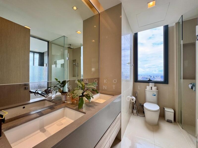 The Esse Asoke, Bangkok, 333 Soi Sukhumvit 21, Sukhumvit Road, Khlongtoei Nua, Watthana, Bangkok, 2 Bedrooms, 74 sqm, Condo For Rent, by Bangkok Residential, 60002811 - DDproperty.com