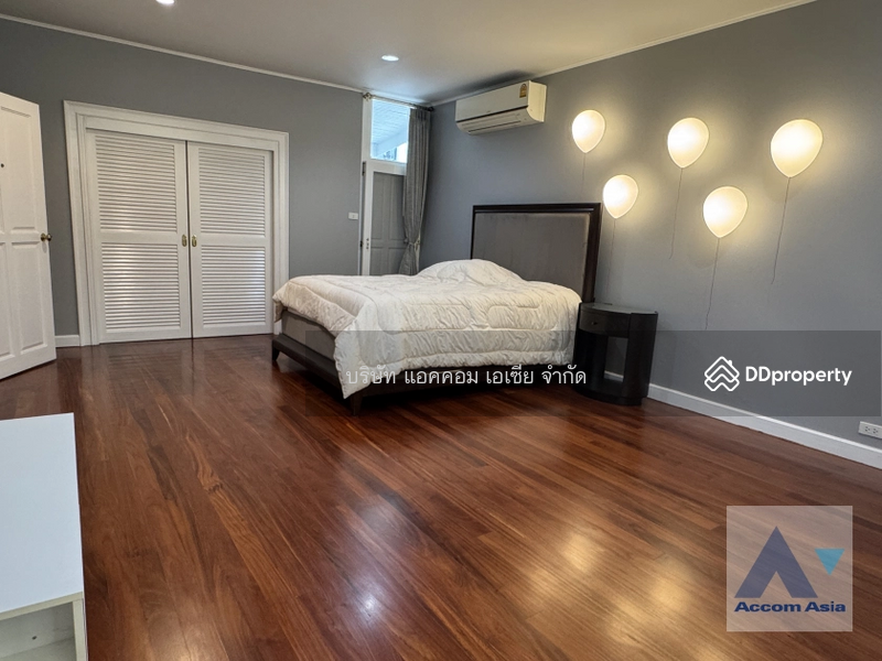 ให้เช่า - 4 Bedrooms House for Rent in New Phetchaburi, Bangkok near BTS Victory Monument, กรุงเทพ