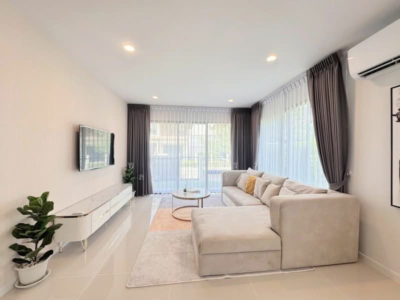 Burasiri Krungthep Kreetha, Bangkok, 95 Soi Pracha Ruam Chai, Hua Mak, Bang Kapi, Bangkok, 1 Bedroom, 196 sqm, Single Detached House For Rent, by Rattapon Sivamok, 60003672 - DDproperty.com
