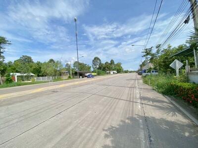 ขาย - ขายที่ดินตาขันถมแล้ว 150 ตรว. ติดถนน4เลนเส้นเชิงเนิน-ชากบกใกล้เซ็นทรัล-10กม. อ.บ้านค่าย, ระยอง