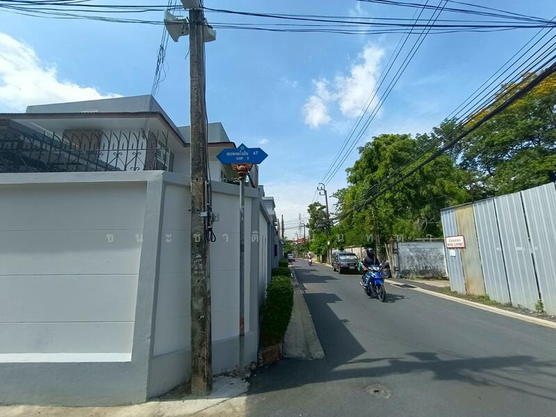 ที่ดินแถมบ้าน ซอยพหลโยธิน 47 เนื้อที่ 11 ตรว. ถนนพหลโยธิน แขวงลาดยาว เขตจตุจักร, Bangkok, Lat Yao, Chatuchak, Bangkok, , 44 sqm, Land For Sale, by ชนะชาติ นนท์ตา, 60004464 - DDproperty.com