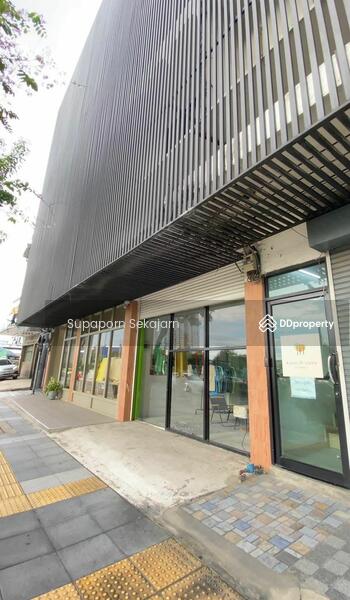 For Rent - ให้เช่าร้านค้า/shop ชั้นเดียว ติดถนนจรัญสนิทวงศ์, Bangkok