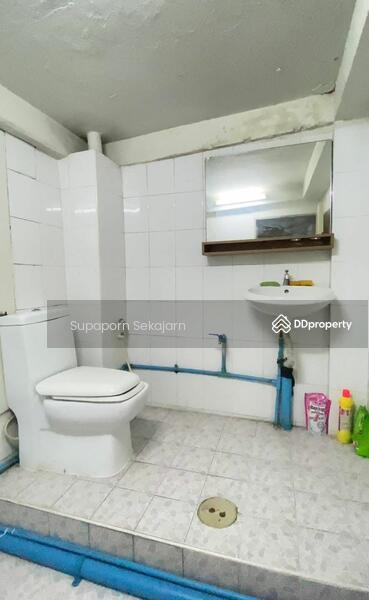 For Rent - ให้เช่าร้านค้า/shop ชั้นเดียว ติดถนนจรัญสนิทวงศ์, Bangkok