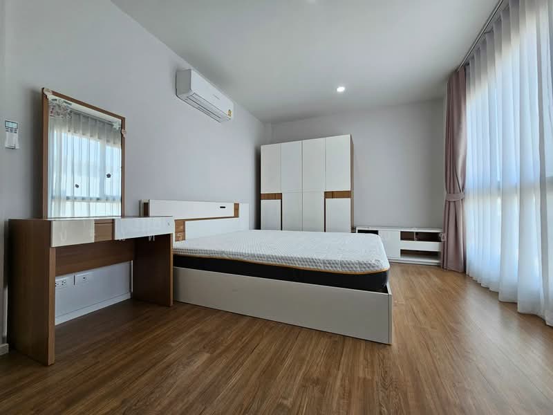 Baan Klang Muang The Edition Rama 9-Krungthep Kreetha, Bangkok, Kanchanaphisek Road 23, Saphan Sung, Saphan Sung, Bangkok, 4 Bedrooms, 218 sqm, Single Detached House For Rent, by ปรินทร์ญาดา ชิณโชติ, 60007272 - DDproperty.com