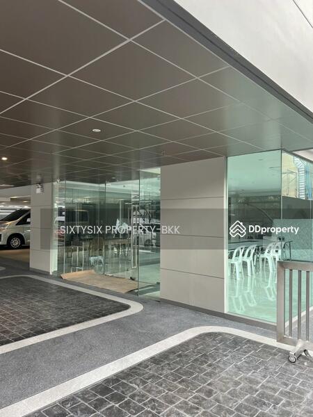For Rent - Commercial Shop In Prompong, Bangkok