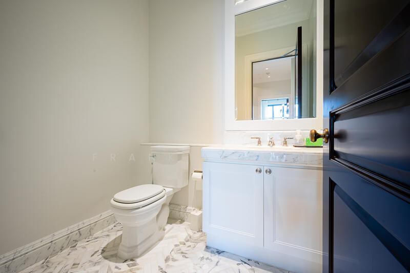 98 Wireless, Bangkok, 98 Wireless Road, Lumphini, Pathum Wan, Bangkok, 2 Bedrooms, 121 sqm, Condo For Rent, by Frank Akawin, 60008219 - DDproperty.com