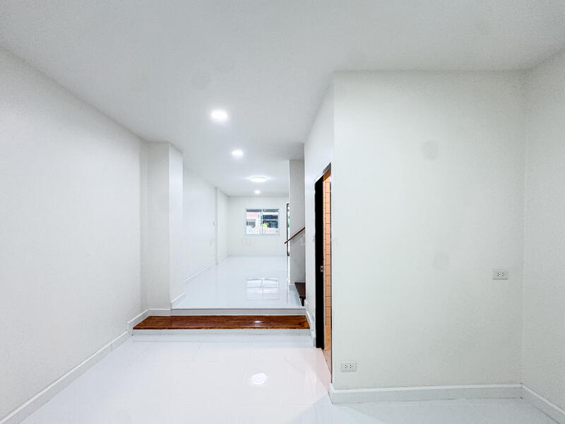 หมู่บ้าน 84 แมนชั่น : Baan 84 Mansion, กรุงเทพ, วังทองหลาง, วังทองหลาง, กรุงเทพ, 100 ตร.ม., ทาวน์เฮ้าส์ ขาย, โดย ณัฐยา ศิริฐานนท์, 60008432 - DDproperty.com