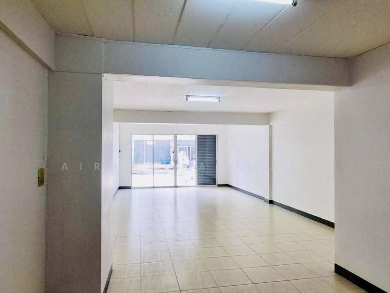 บ้านรุ่งกิจวิลล่า 14, Bangkok, Khlong Sam Prawet, Lat Krabang, Bangkok, , 83 sqm, Shophouse For Sale, by Airada Parasarn, 60008533 - DDproperty.com