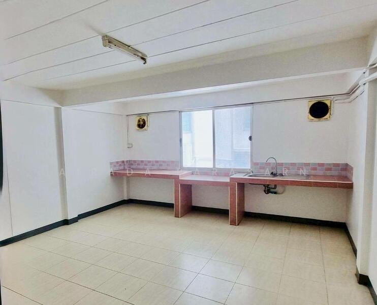 บ้านรุ่งกิจวิลล่า 14, กรุงเทพ, คลองสามประเวศ, ลาดกระบัง, กรุงเทพ, 83 ตร.ม., ตึกแถว-อาคารพาณิชย์ ขาย, โดย Airada Parasarn, 60008533 - DDproperty.com
