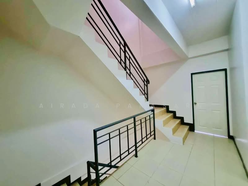 บ้านรุ่งกิจวิลล่า 14, Bangkok, Khlong Sam Prawet, Lat Krabang, Bangkok, , 83 sqm, Shophouse For Sale, by Airada Parasarn, 60008533 - DDproperty.com