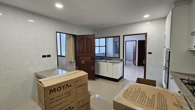 Charan Tower Residences by Aspira, Bangkok, 19 Soi Sukhumvit 43, Khlong Tan Nua, Watthana, Bangkok, 4 Bedrooms, 320 sqm, Apartment For Rent, by BANGKOK PROPERTY AGENTS CO., LTD., 60008736 - DDproperty.com