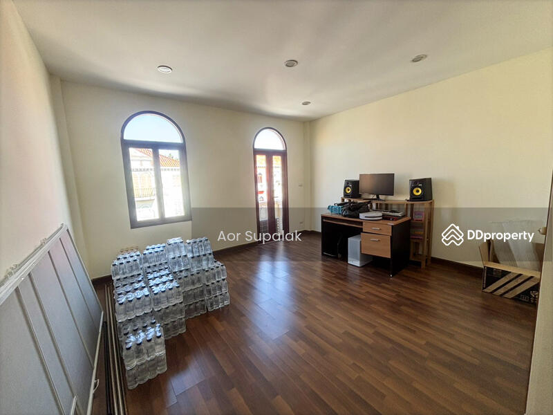 ขาย - Venice Di Iris Watcharapon : เวนิส ดิ ไอริส วัชรพล, กรุงเทพ