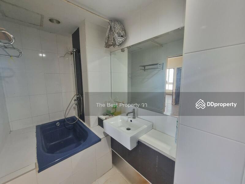 For Sale - Ladda Condo View, Chon Buri