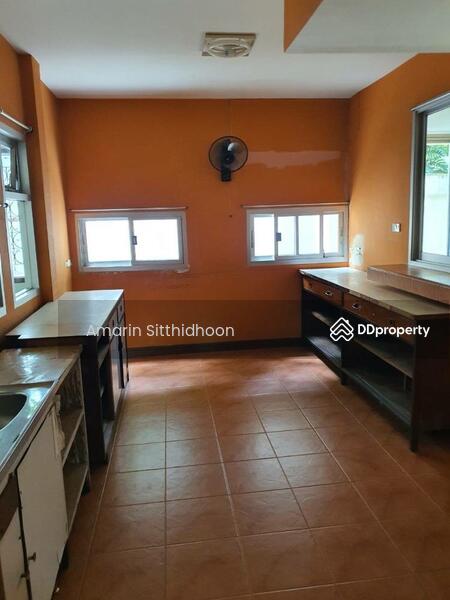 ขาย - Land with House near BTS Saphan Khwai, กรุงเทพ