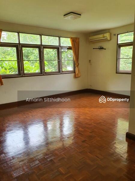 ขาย - Land with House near BTS Saphan Khwai, กรุงเทพ